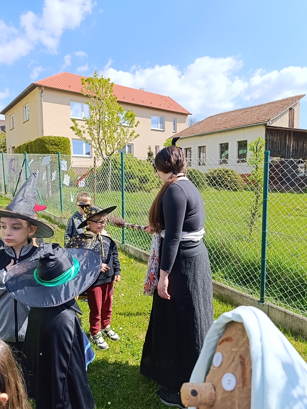 Čarodějnický rej- Modrásci