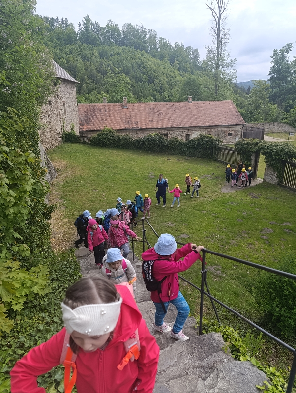 MŠ Korálky na hradě Pernštejně - výlet