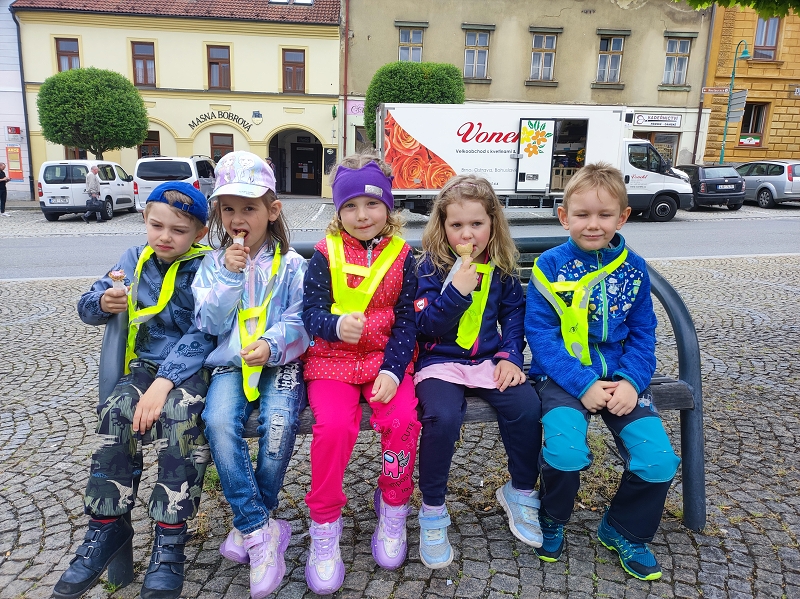 Jdeme na zmrzlinu - Žluťásci