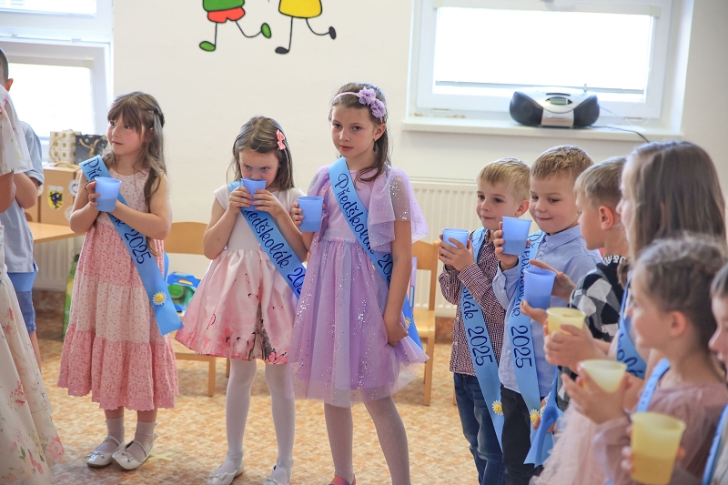Slavnostní rouzloučení s předškoláky MŠ Korálky