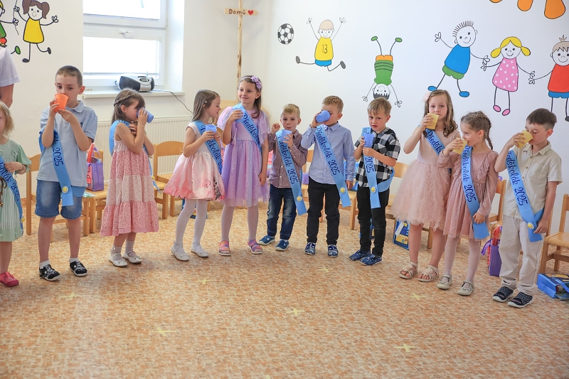 Slavnostní rouzloučení s předškoláky MŠ Korálky