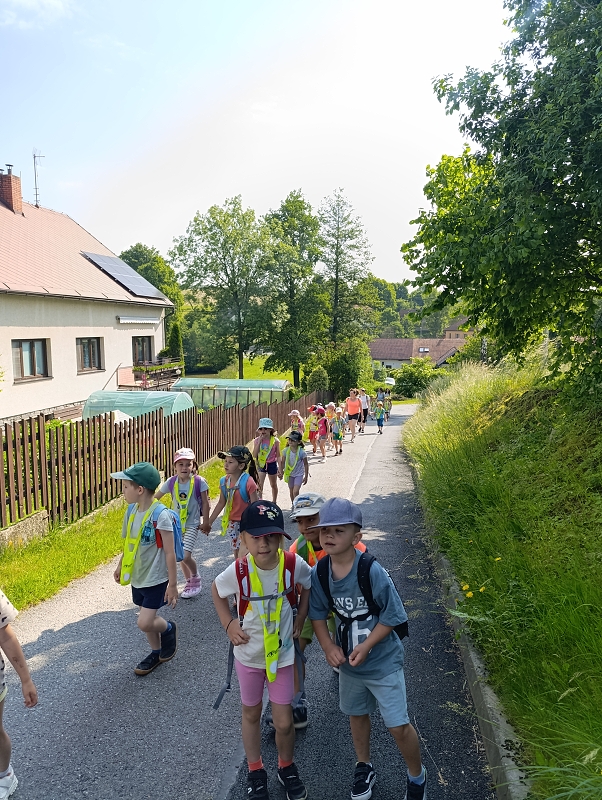 Žluťásci a Modrásci - Peší výlet- Zítkova rozhledna
