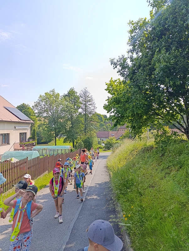 Žluťásci a Modrásci - Peší výlet- Zítkova rozhledna