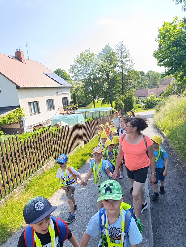 Žluťásci a Modrásci - Peší výlet- Zítkova rozhledna