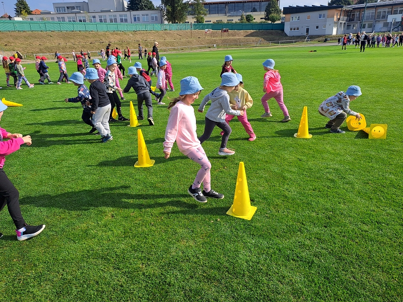 Sportovní dopoledne s fotbalisty - Modrásci