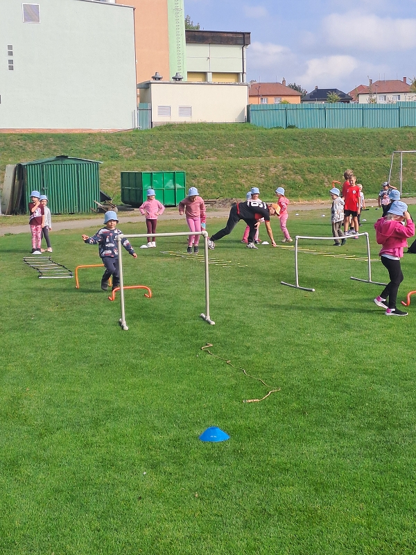 Sportovní dopoledne s fotbalisty - Modrásci