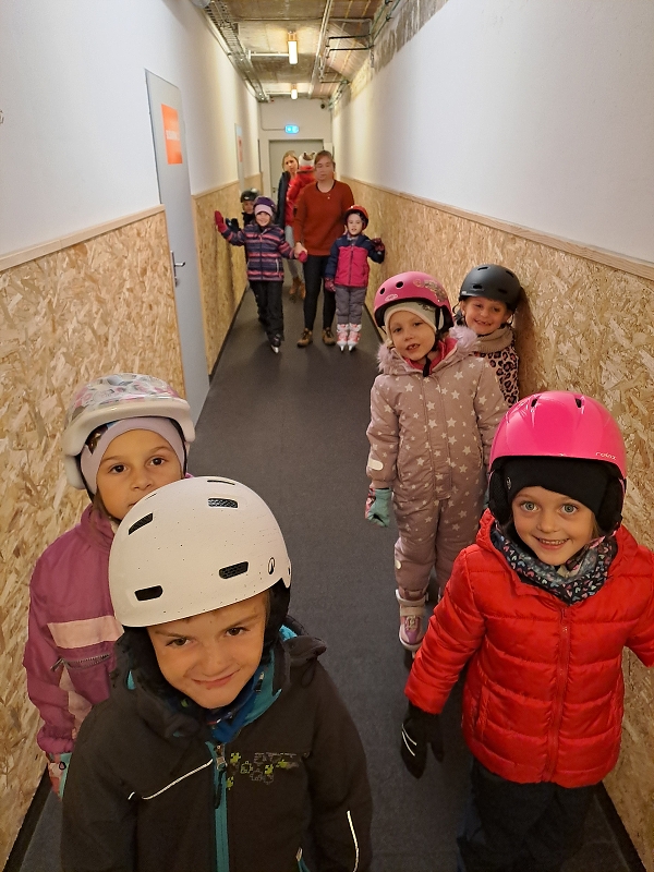 1. lekce bruslení - Modrásci