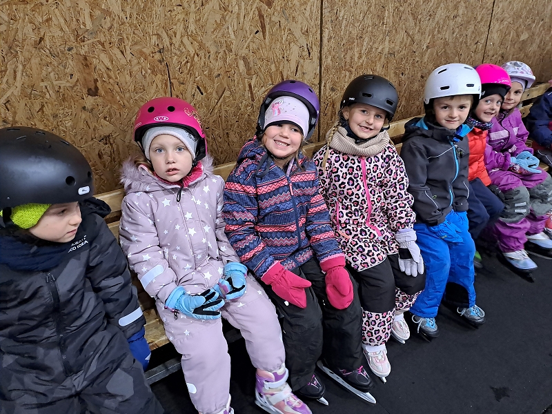 1. lekce bruslení - Modrásci