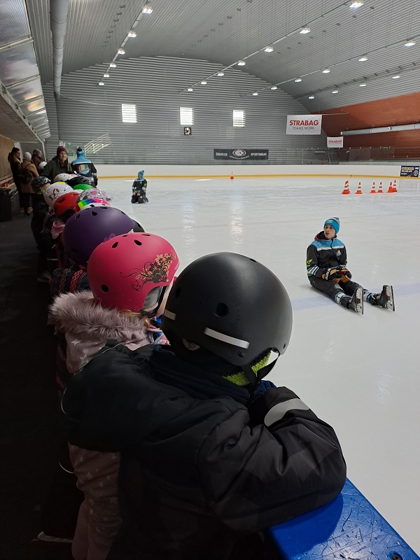 1. lekce bruslení - Modrásci