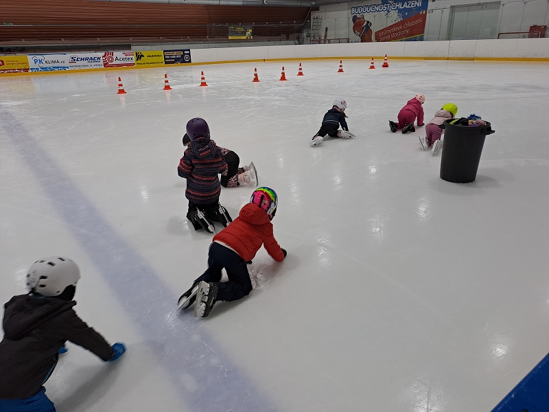 1. lekce bruslení - Modrásci