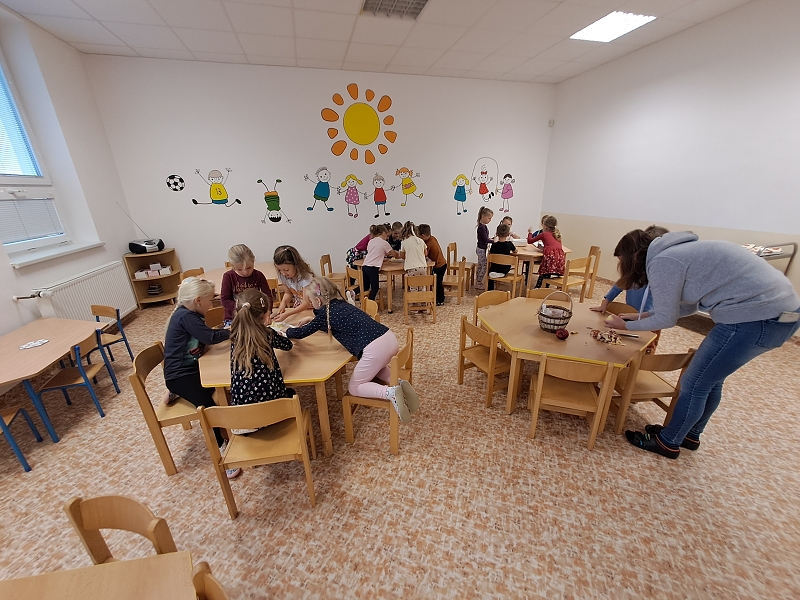 Na zahrádce u plotu - Modrásci