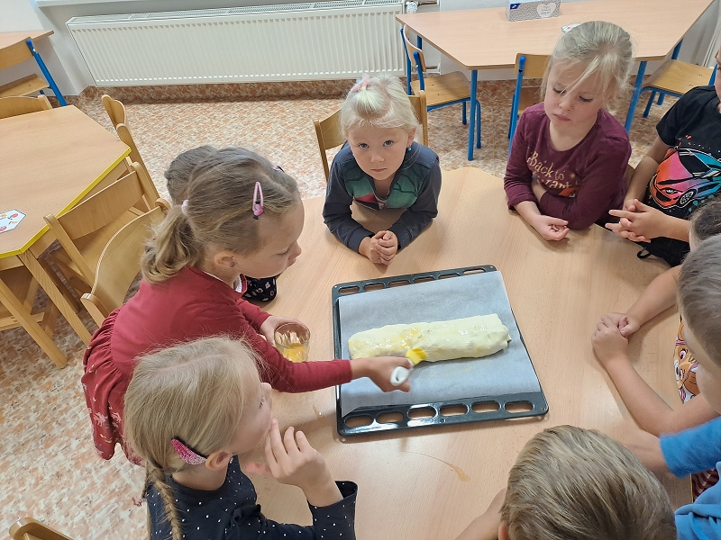 Na zahrádce u plotu - Modrásci