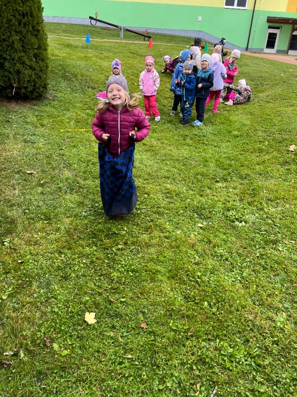 Žluťásci na poli - BRAMBORIÁDA