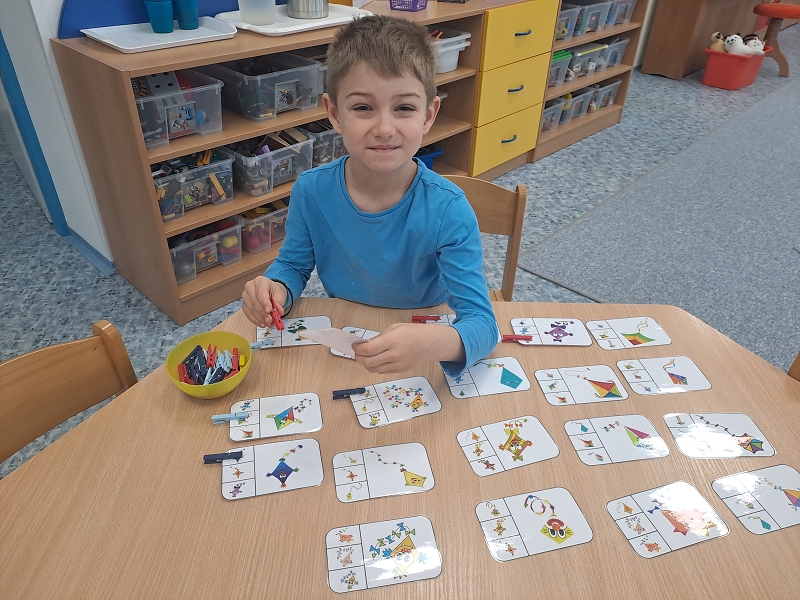 Vyletěl si pyšný drak - Modrásci