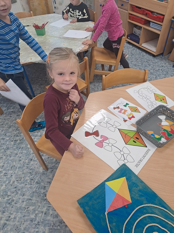 Vyletěl si pyšný drak - Modrásci