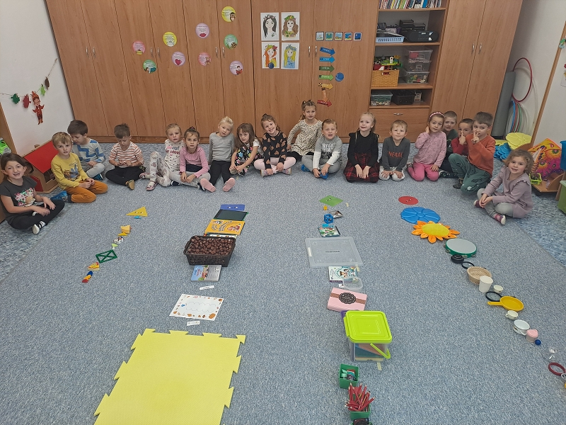 Vyletěl si pyšný drak - Modrásci