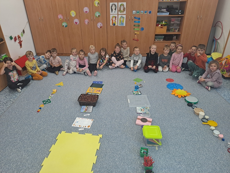 Vyletěl si pyšný drak - Modrásci