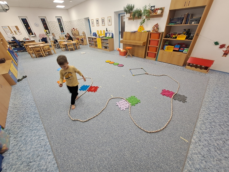 Vyletěl si pyšný drak - Modrásci