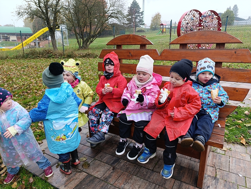 Zeleňásci-Vyletěl si pyšný drak