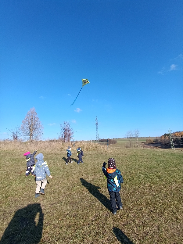 Zeleňásci-Vyletěl si pyšný drak