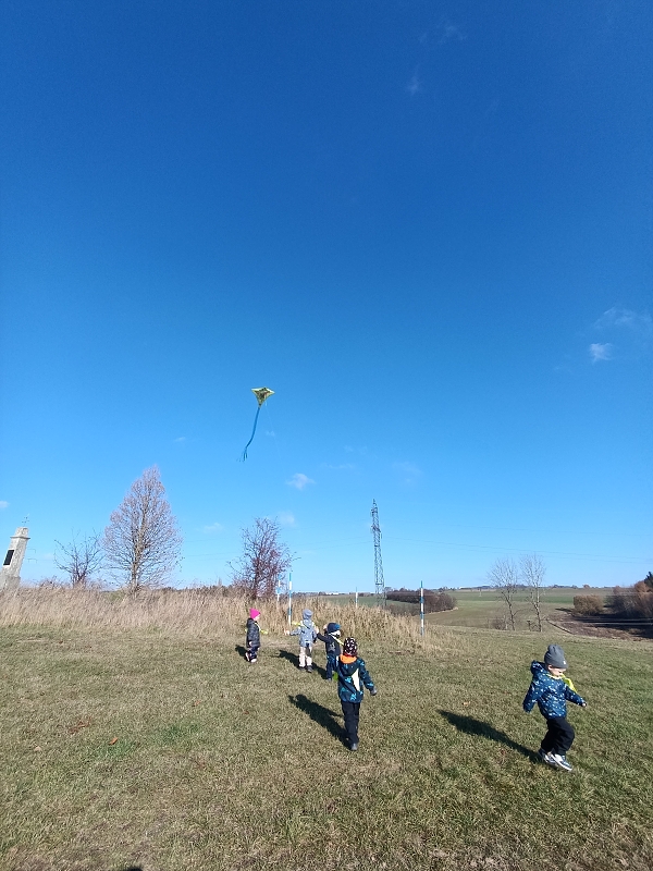 Zeleňásci-Vyletěl si pyšný drak