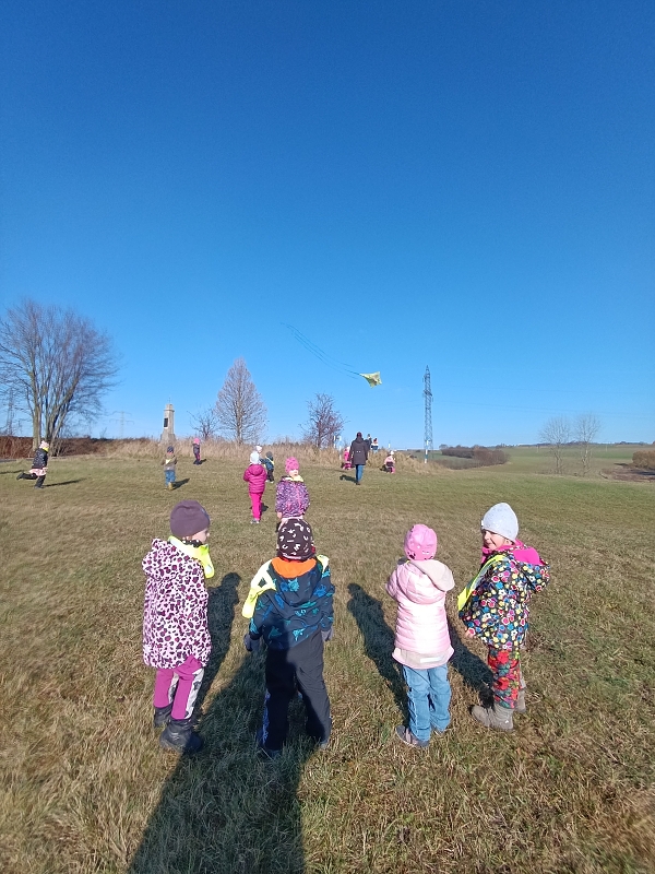 Zeleňásci-Vyletěl si pyšný drak