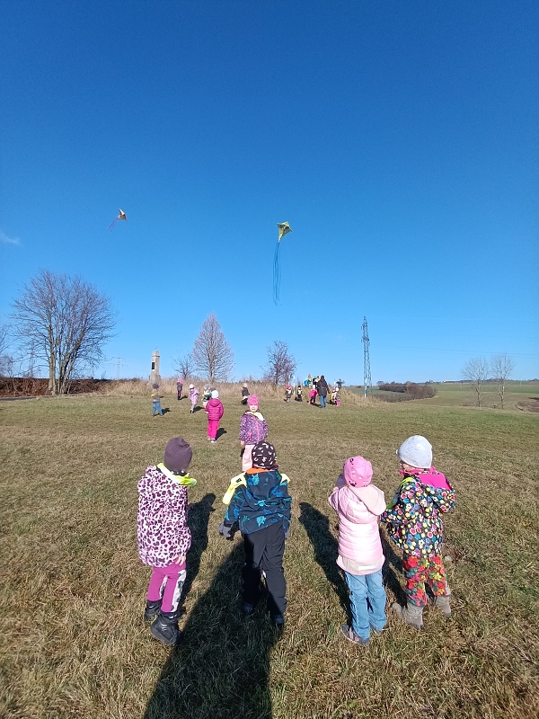 Zeleňásci-Vyletěl si pyšný drak