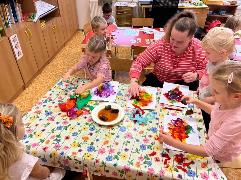 Žluťásci - Vyletěl si pyšný drak