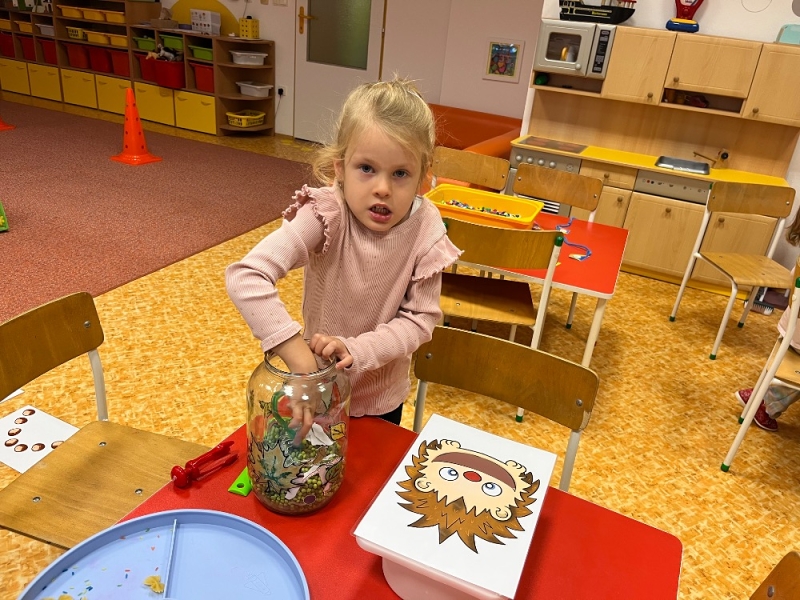 Žluťásci - Vyletěl si pyšný drak