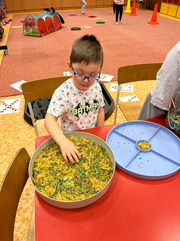 Žluťásci - Vyletěl si pyšný drak