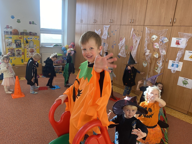 Žluťásci - Halloween a Dušičky