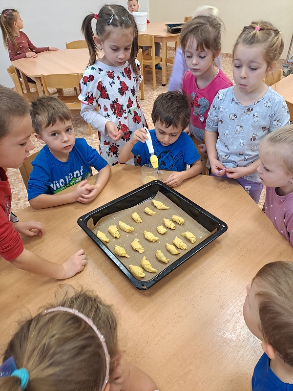 Jede Martin na koníčku - Modrásci