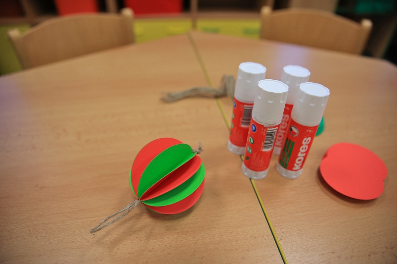 MŠ KORÁLKY - adventní dílny, rozsvícení stromečku