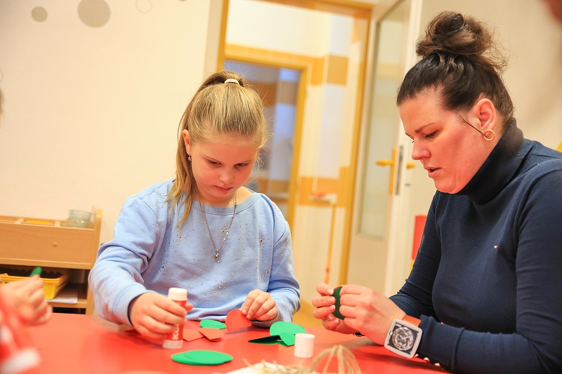 MŠ KORÁLKY - adventní dílny, rozsvícení stromečku