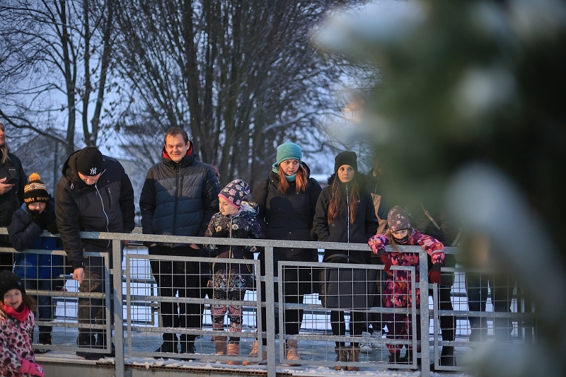 MŠ KORÁLKY - adventní dílny, rozsvícení stromečku