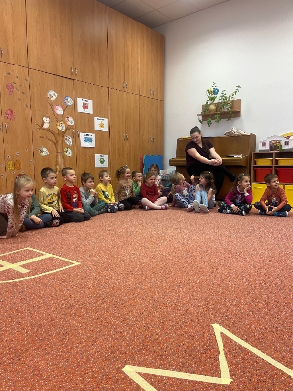 MŠ KORÁLKY - autorské čtení Pohádky z Bystřicen. P.