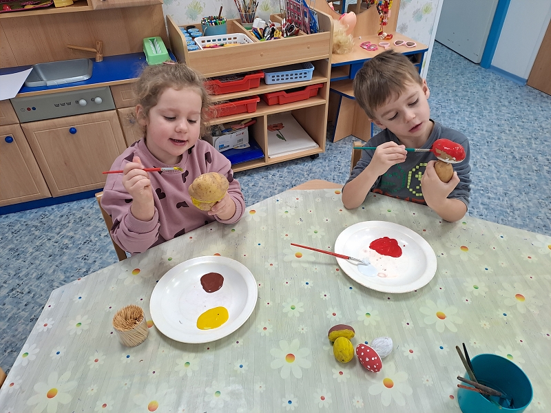 Modrásci - Kdo to dupe v lese