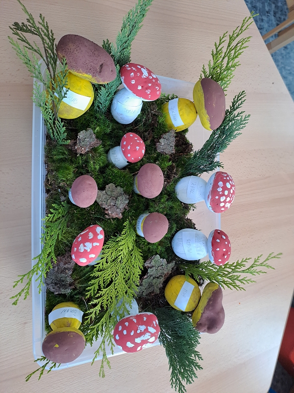 Modrásci - Kdo to dupe v lese