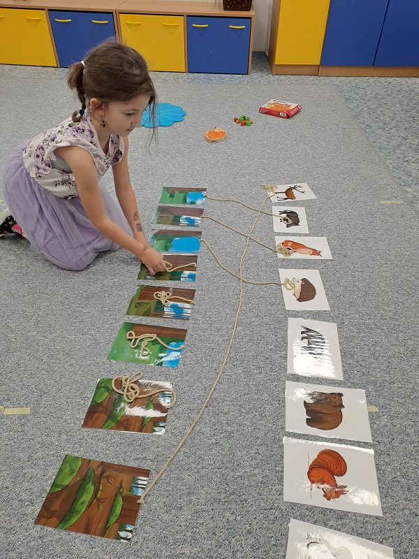 Modrásci - Kdo to dupe v lese