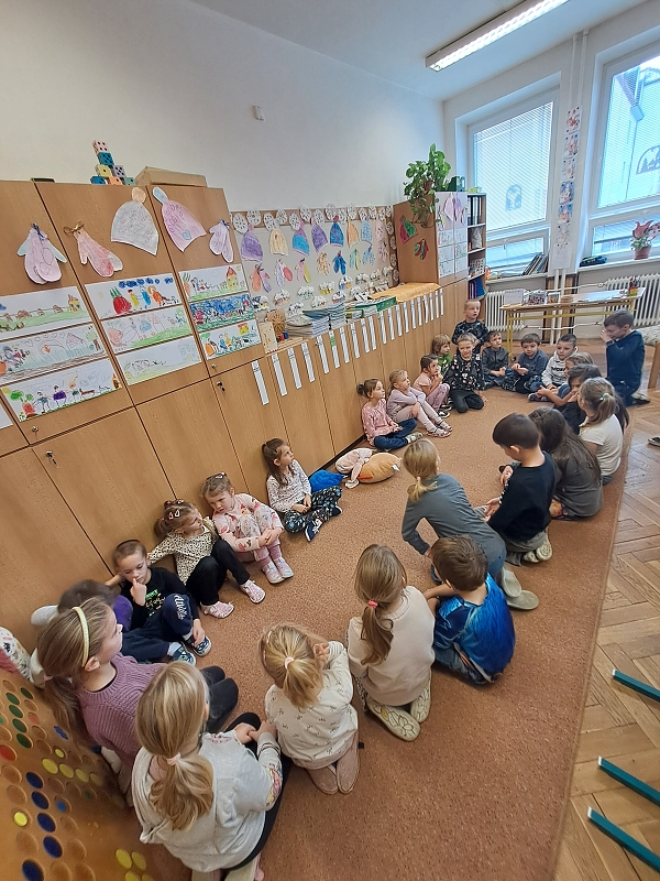 Modrásci na návštěvě ZŠ Nádražní