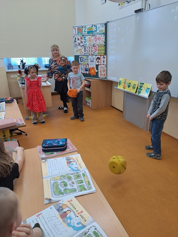 Modrásci na návštěvě ZŠ TGM