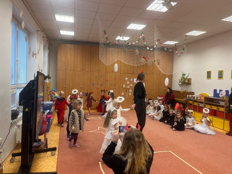 MIKULÁŠSKÁ NADÍLKA MŠ KORÁLKY