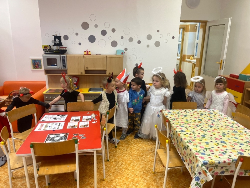 MIKULÁŠSKÁ NADÍLKA MŠ KORÁLKY