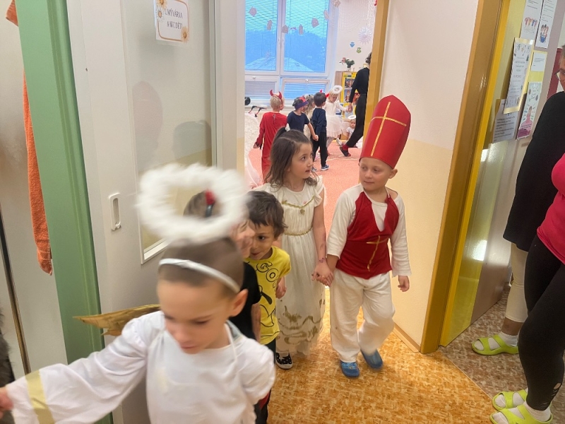 MIKULÁŠSKÁ NADÍLKA MŠ KORÁLKY