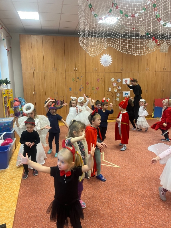 MIKULÁŠSKÁ NADÍLKA MŠ KORÁLKY