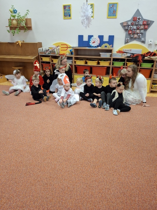 MIKULÁŠSKÁ NADÍLKA MŠ KORÁLKY