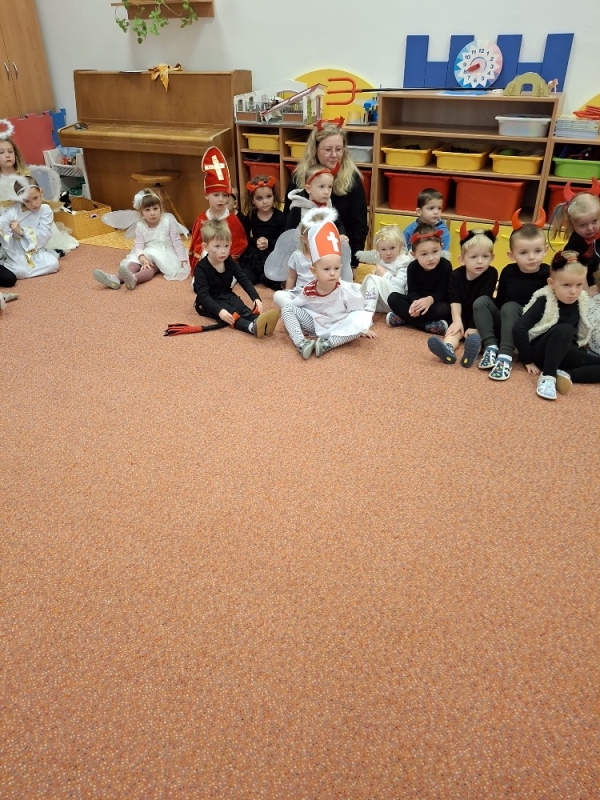 MIKULÁŠSKÁ NADÍLKA MŠ KORÁLKY