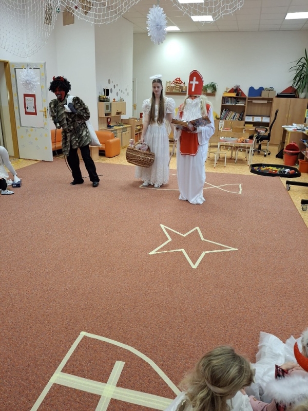 MIKULÁŠSKÁ NADÍLKA MŠ KORÁLKY