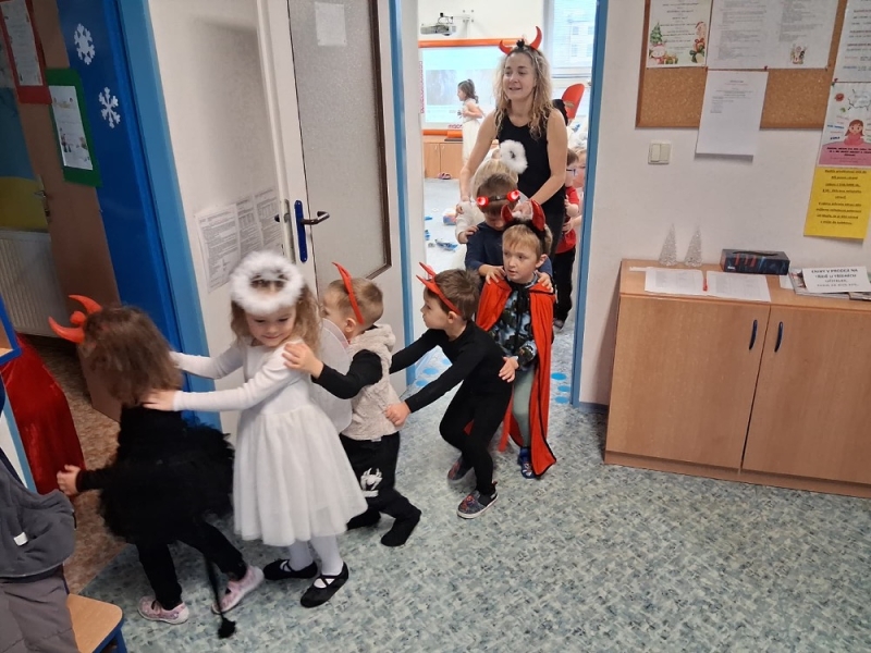 MIKULÁŠSKÁ NADÍLKA MŠ KORÁLKY