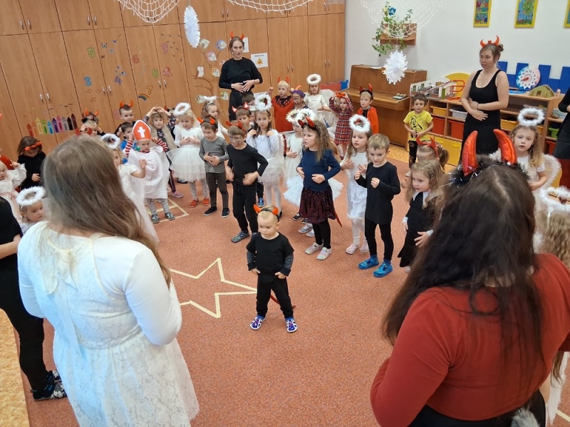 MIKULÁŠSKÁ NADÍLKA MŠ KORÁLKY